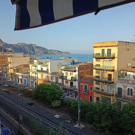 Homestay szállás Stanza Vista Mare Giardini Naxos